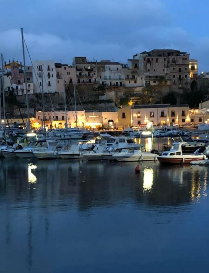 Affittacamere Le Signorine Castellammare del Golfo Extérieur photo